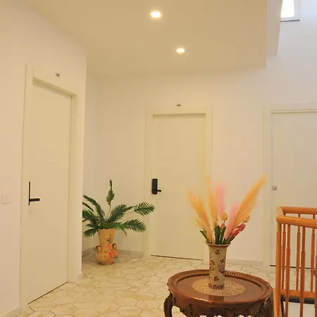 Πανσιόν Domus Fontana